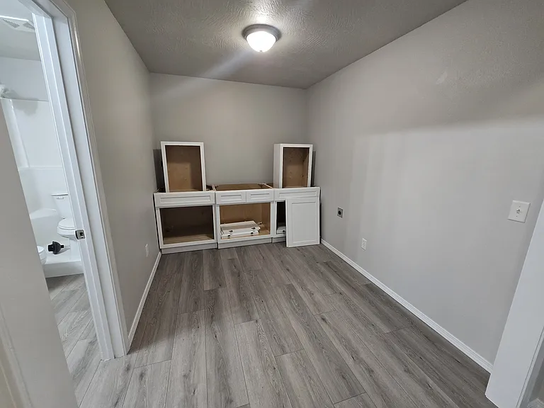 5731 W David St — Photo 15