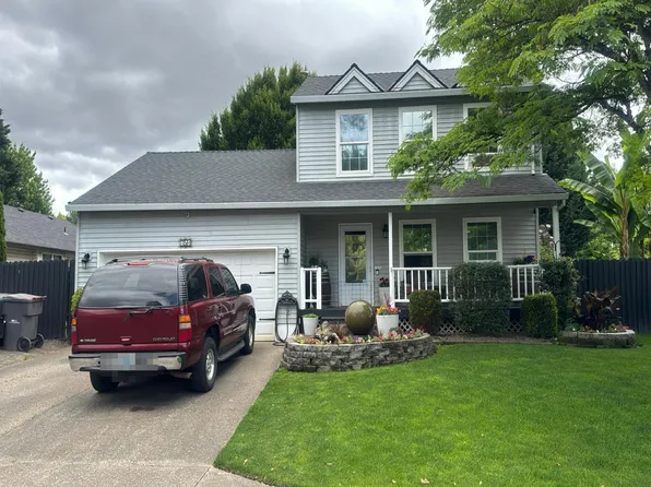751 SE Logan Ln, Dundee, OR 97115