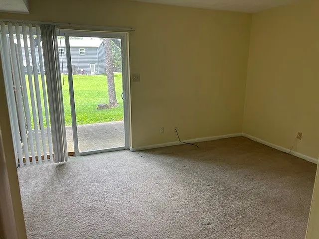105 Cynthia Ln #B — Photo 11
