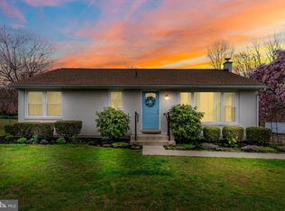 5136 Ridgeview Dr, Harrisburg, PA 17112