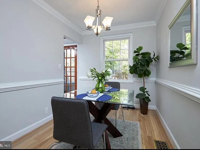 3614 S Taylor St — Photo 4