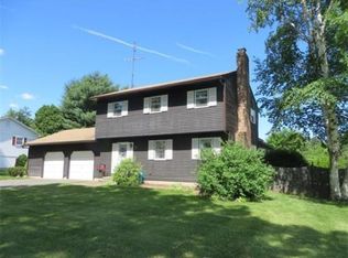 19 Oak Hill Rd, Greenfield, MA 01301