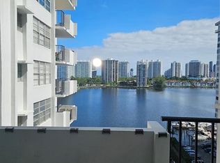 2750 NE 183rd St APT 1101, Aventura, FL 33160