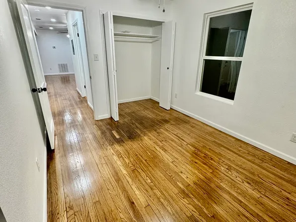 266 GAZEL, San Antonio, TX 78213