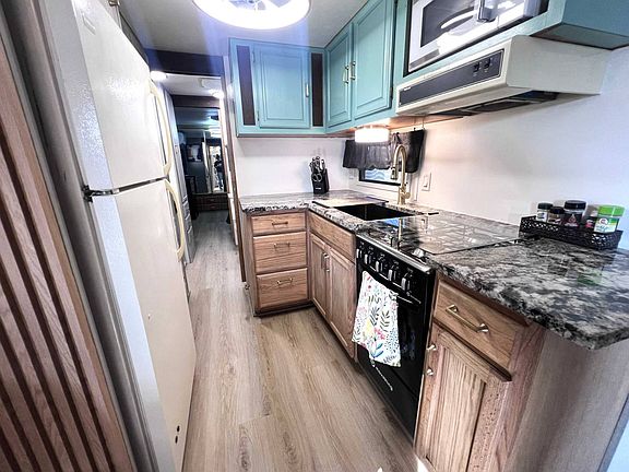 4th image of 13650 N Frontage Rd #495
