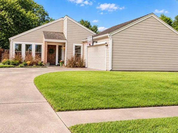 926 Hidden Canyon Rd, Katy, TX 77450