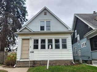 990 3rd St E, Saint Paul, MN 55106