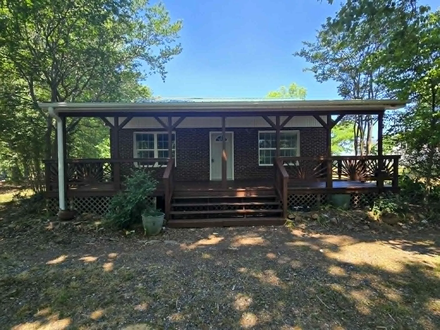 3 bed, 1395 sqft, $1,850 — Photo 2