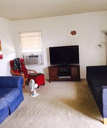 5th image of 101 W McLean St