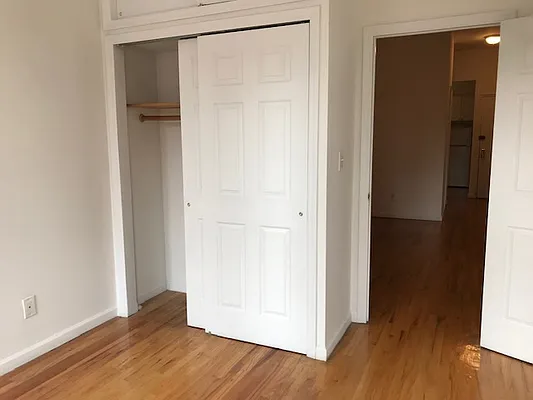 Rented by Eric Goodman Realty Corp | media 7