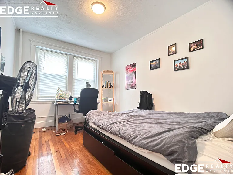 264 Kelton St #2 — Photo 4