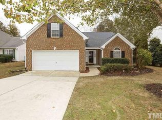 602 Brickstone Dr, Apex, NC 27502