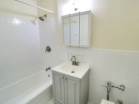 2nd image of 4125 Kissena Blvd APT 3H