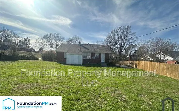 3276 Ashland St — Photo 10