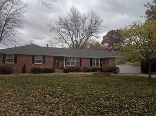 1358 E Deerfield St, Springfield, MO 65804