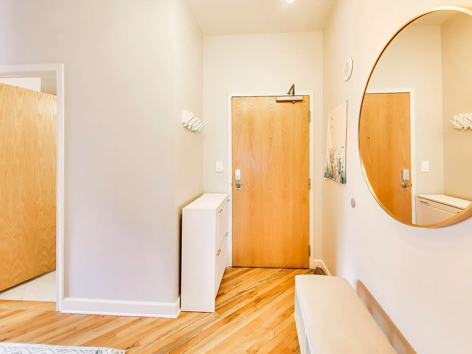 2 bed, 1300 sqft, $3,800 — Photo 2