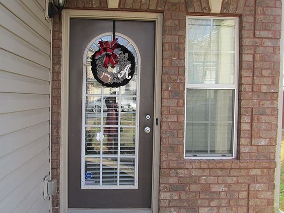 3rd image of 707 Williams Ave