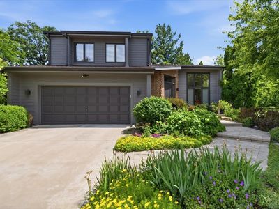 1755 S Wiesbrook Rd, Wheaton, IL, 60189
