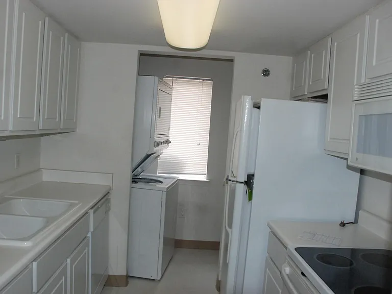866 Brandon Ave #866 — Photo 6