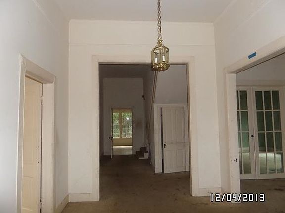 2nd image of 202 E Washington St