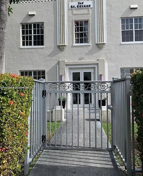 605 Euclid Ave #101 — Photo 6