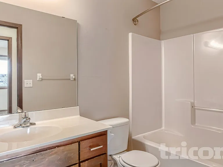 7535 Lannon Ave NE — Photo 11