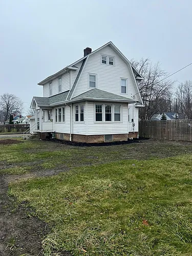 293 E 315th St Photo 1