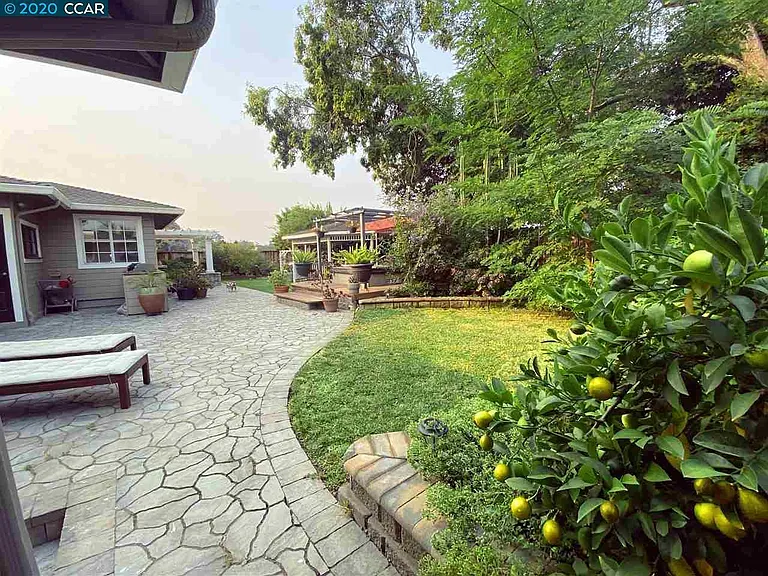 10921 Ettrick St — Photo 13