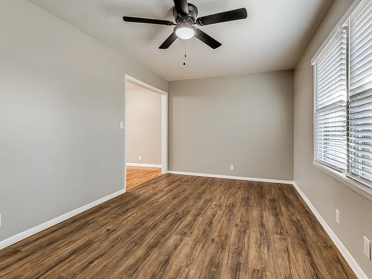 4007 Morgan Ave — Photo 17