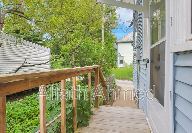 294 Wyandotte Ave — Photo 40