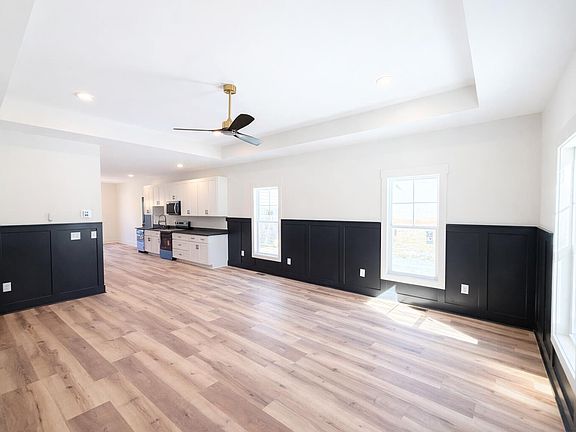 5th image of 444 Park Springs Rd