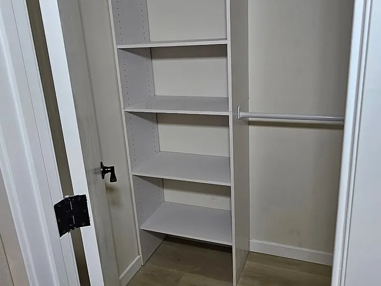 9001 Orion Ave #3 — Photo 12