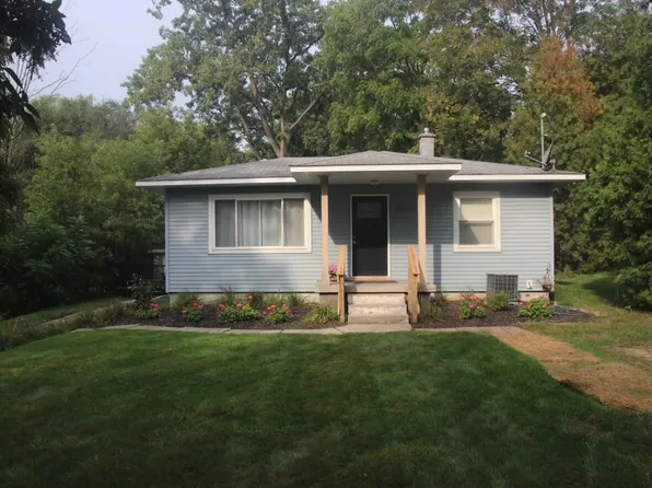 4833 Wakefield Ave NE, Comstock Park, MI 49321