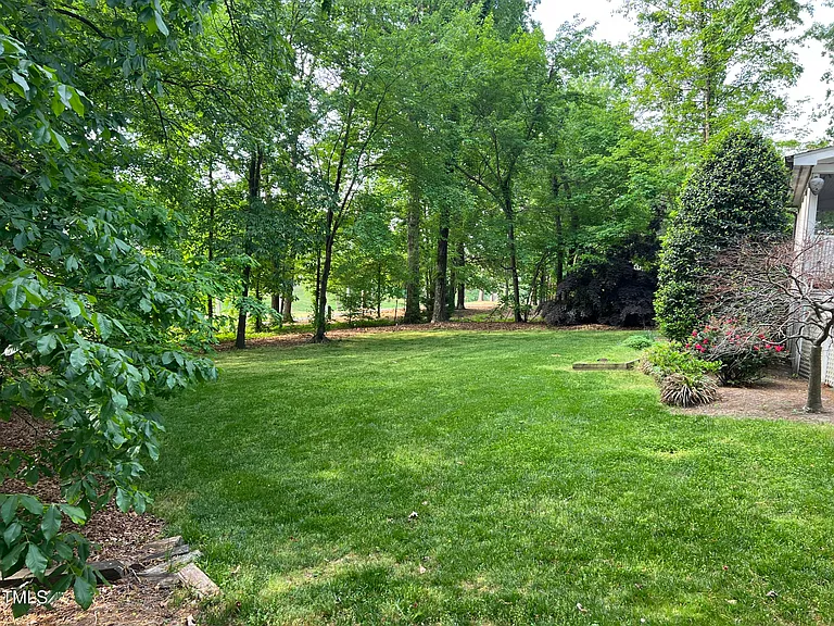7824 Hardwick Dr — Photo 4