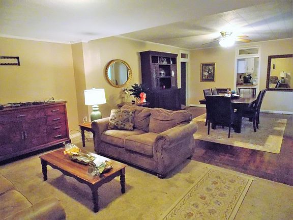 5th image of 106 Whiskey River Dr