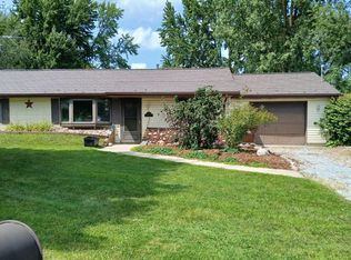 700 Fairway Dr, Saint Louis, MI 48880
