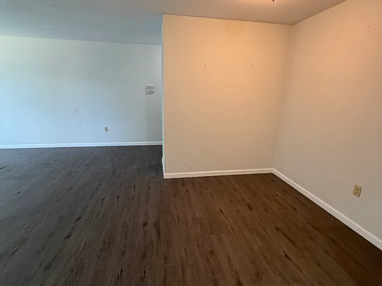 1000 Laura Ln #A — Photo 13