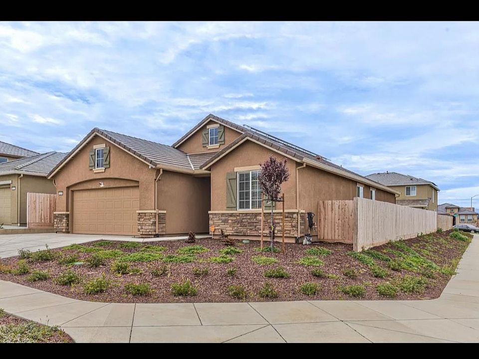 2nd image of 520 Serra Ct