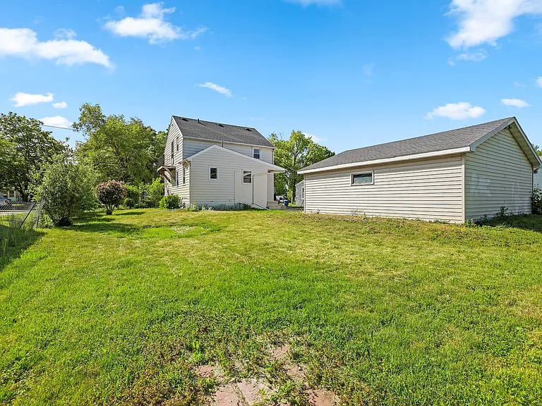 749 Appleton Rd — Photo 10