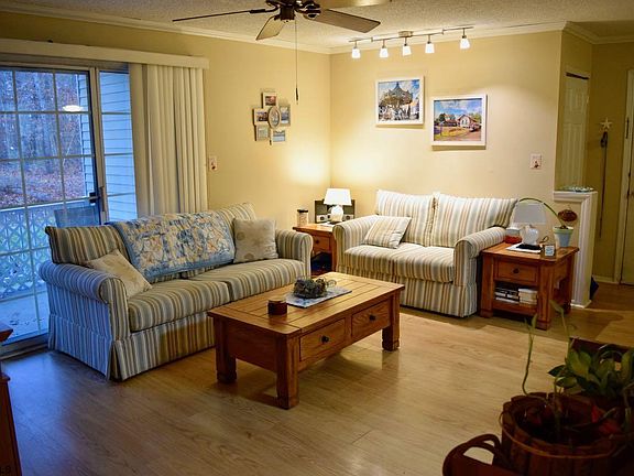 4th image of 124 Iroquois Dr #124