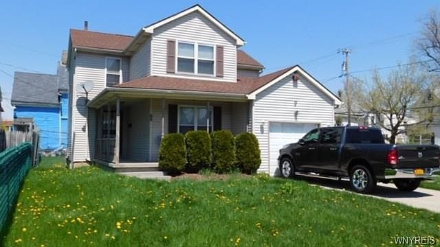 1st image of 68 Emerson Pl