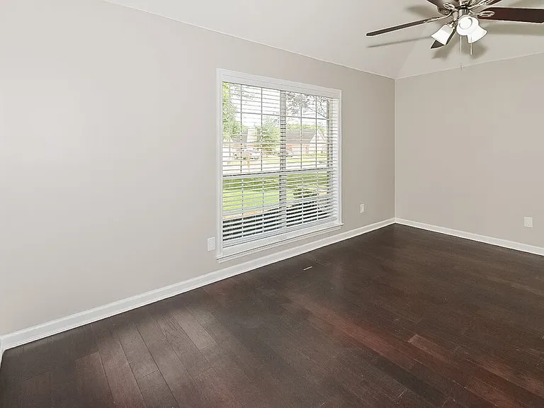 5759 Michaelson Dr — Photo 10