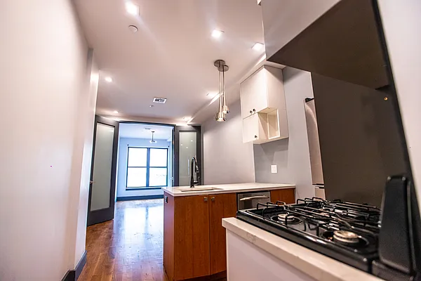 Rented by null | media 33