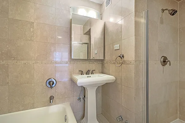 Rented by Stonehenge NYC LLC | media 4