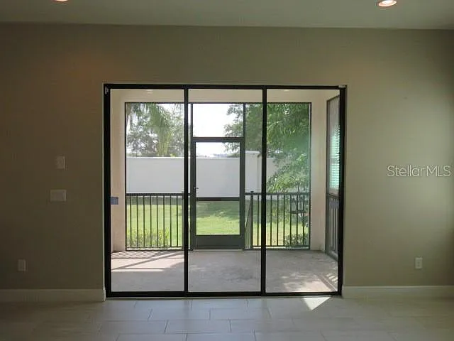 5827 Title Row Dr — Photo 10