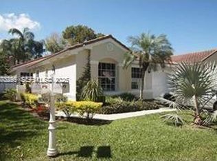 882 Garnet Cir, Fort Lauderdale, FL 33326