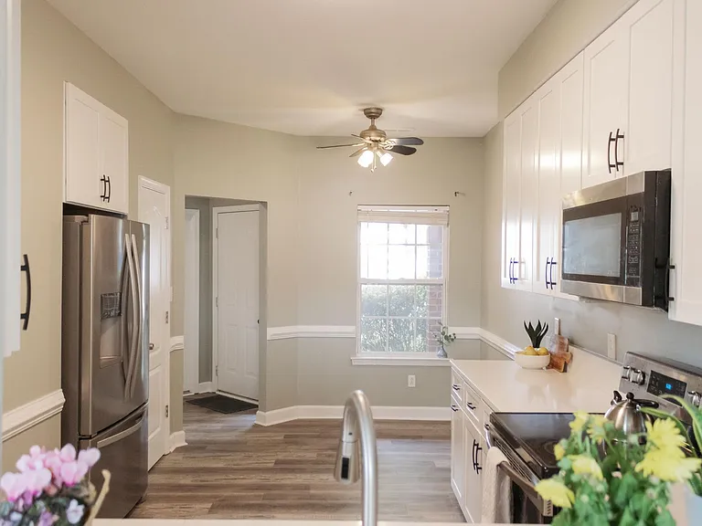 2409 Dillingham Rd — Photo 6