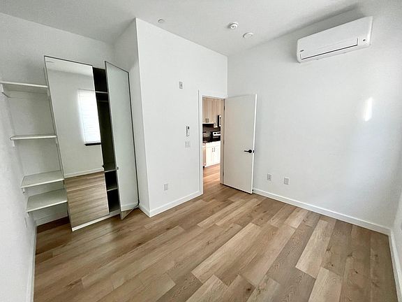 4th image of 1309 N Hope St #7C