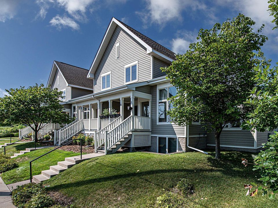 1st image of 8 Bedford St SE