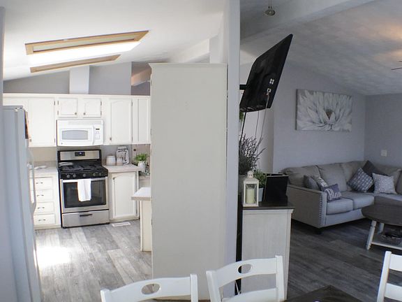 5th image of 5901 Newbrook Cir Space 118